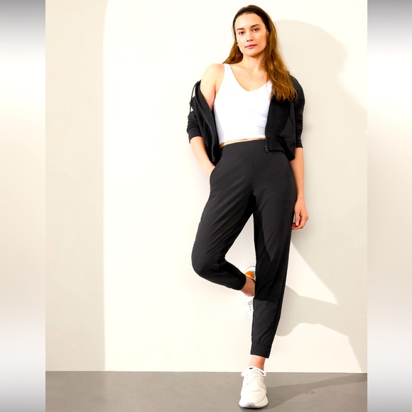 NWOT Brooklyn Legacy Mid Rise Jogger - Picture 5 of 10